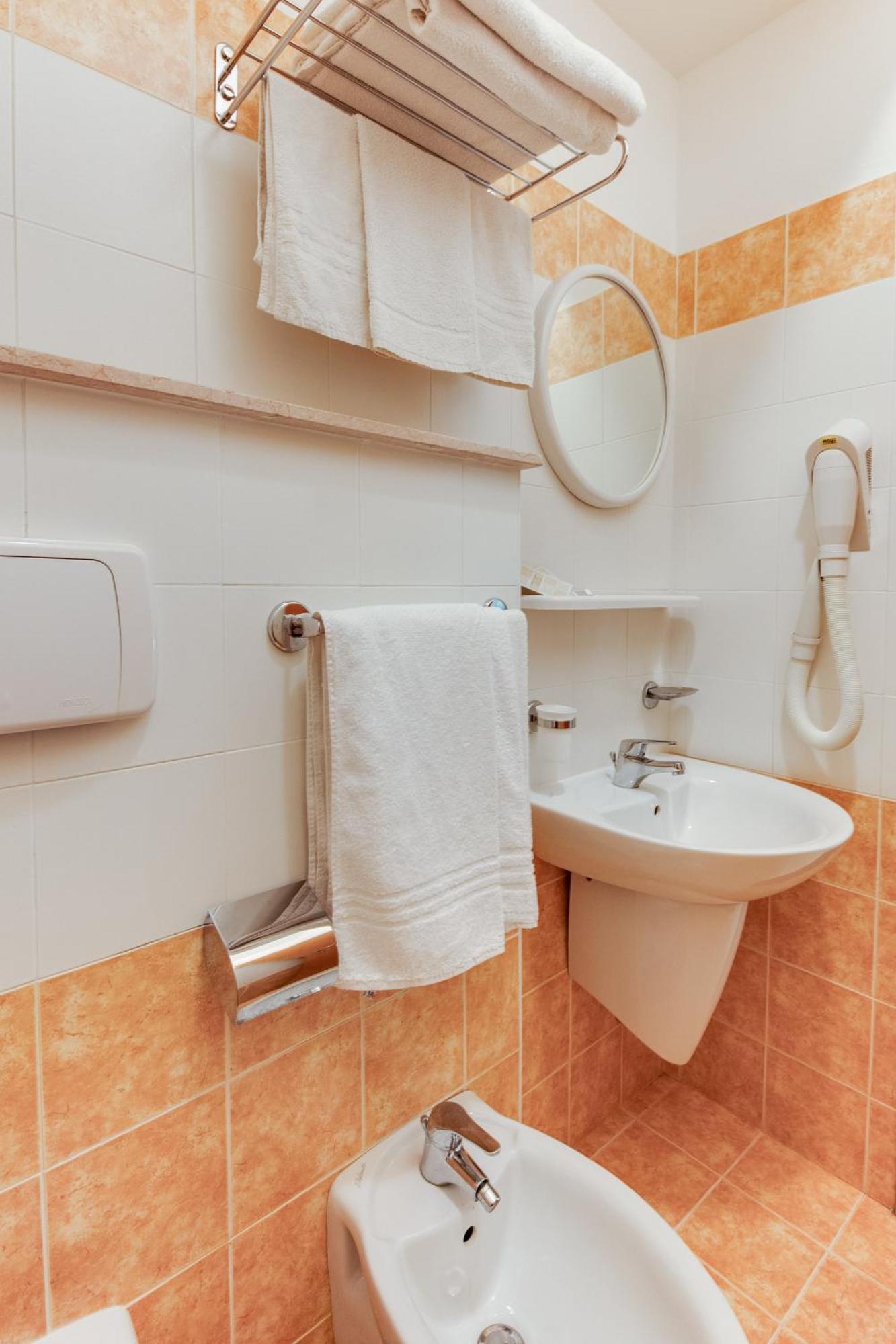 Savoia Hotel Misano Adriatico Extérieur photo