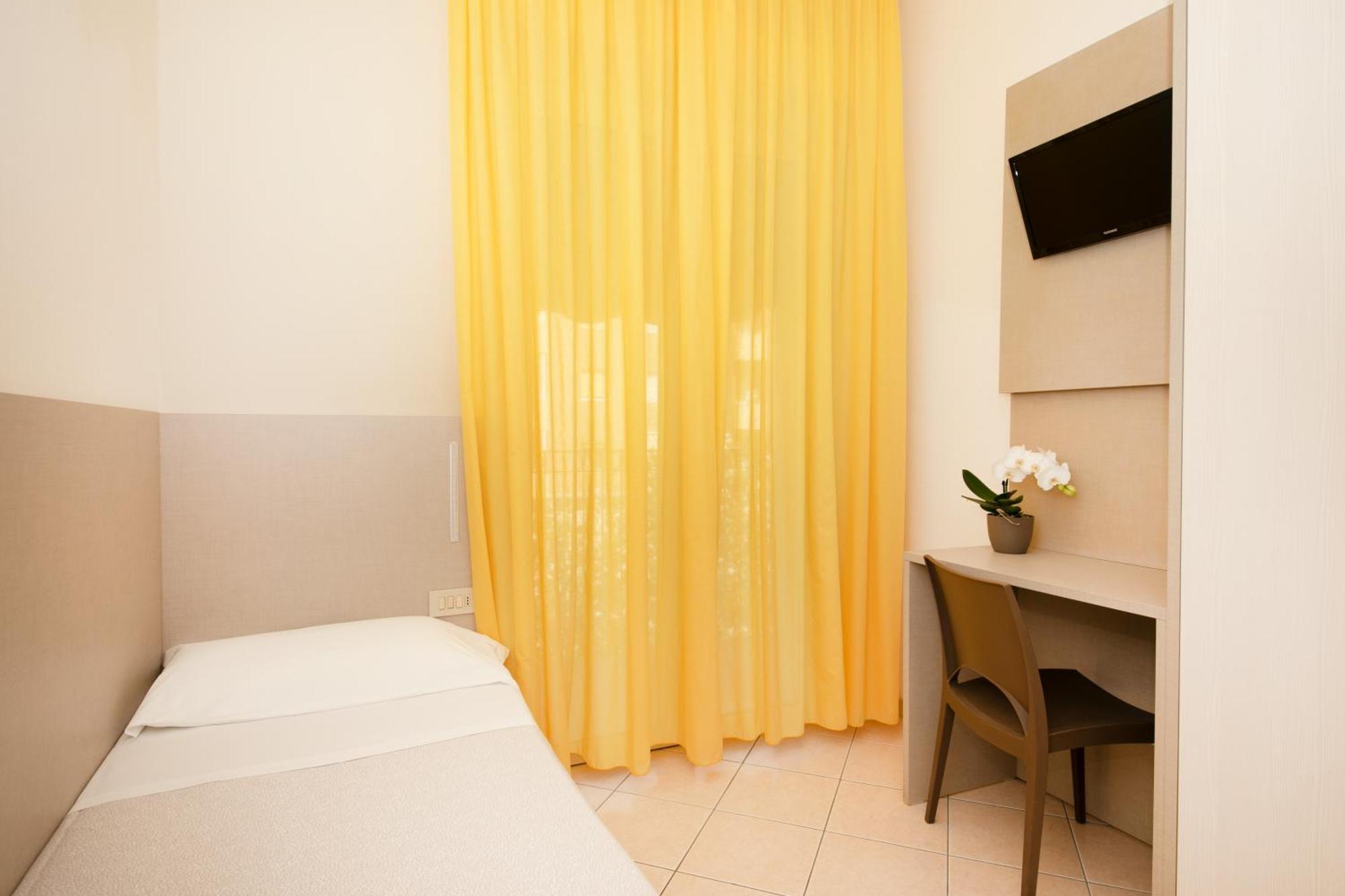 Savoia Hotel Misano Adriatico Extérieur photo