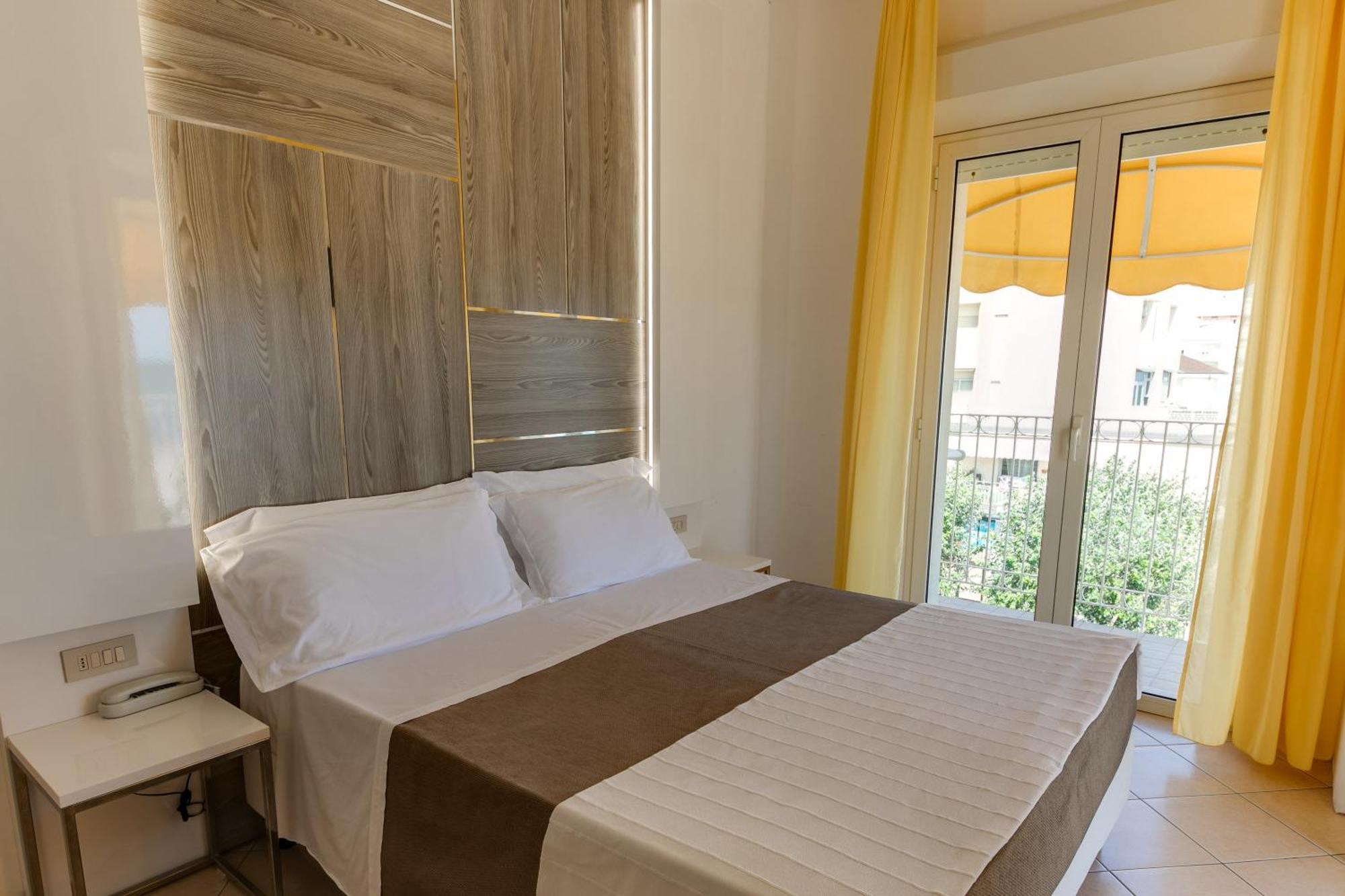 Savoia Hotel Misano Adriatico Extérieur photo