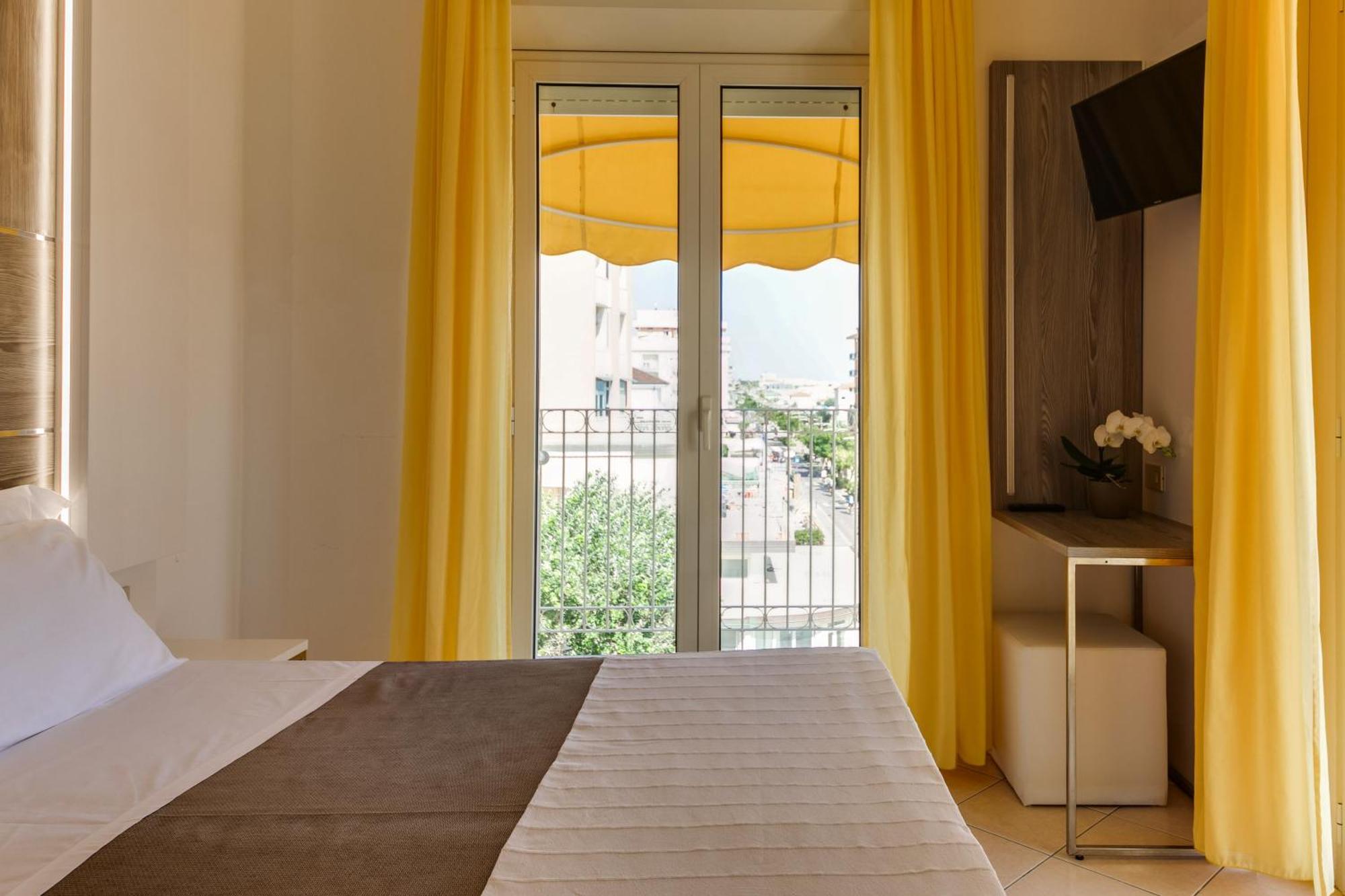 Savoia Hotel Misano Adriatico Extérieur photo