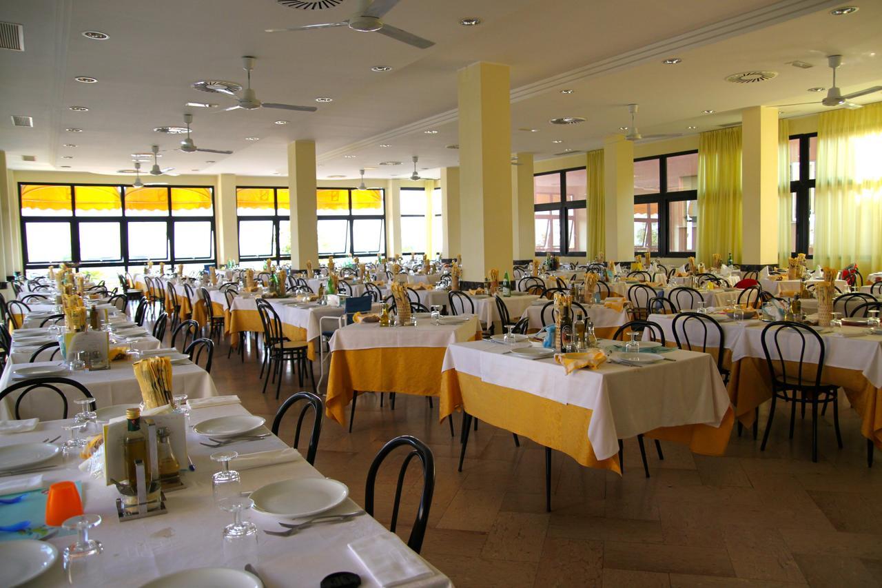 Savoia Hotel Misano Adriatico Extérieur photo